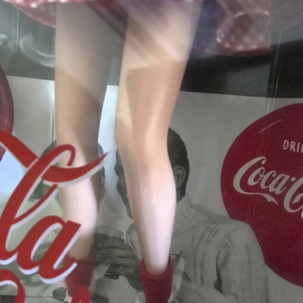 Vintage 1998 Collector Edition Coca-Cola Barbie Doll in Red Car Hop Outfit NIB - Picture 5 of 6